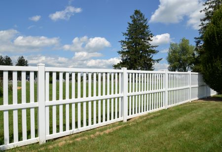 Vinyl fence cleaning mistakes homeowners make and how to avoid them