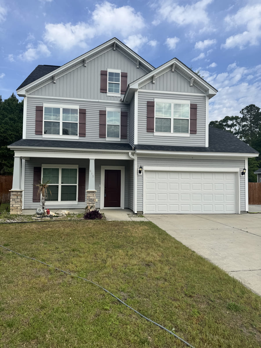 House washing in guytin ga by blue line pressure washing
